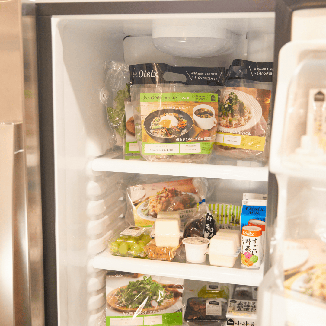 冷蔵庫の中⾝
